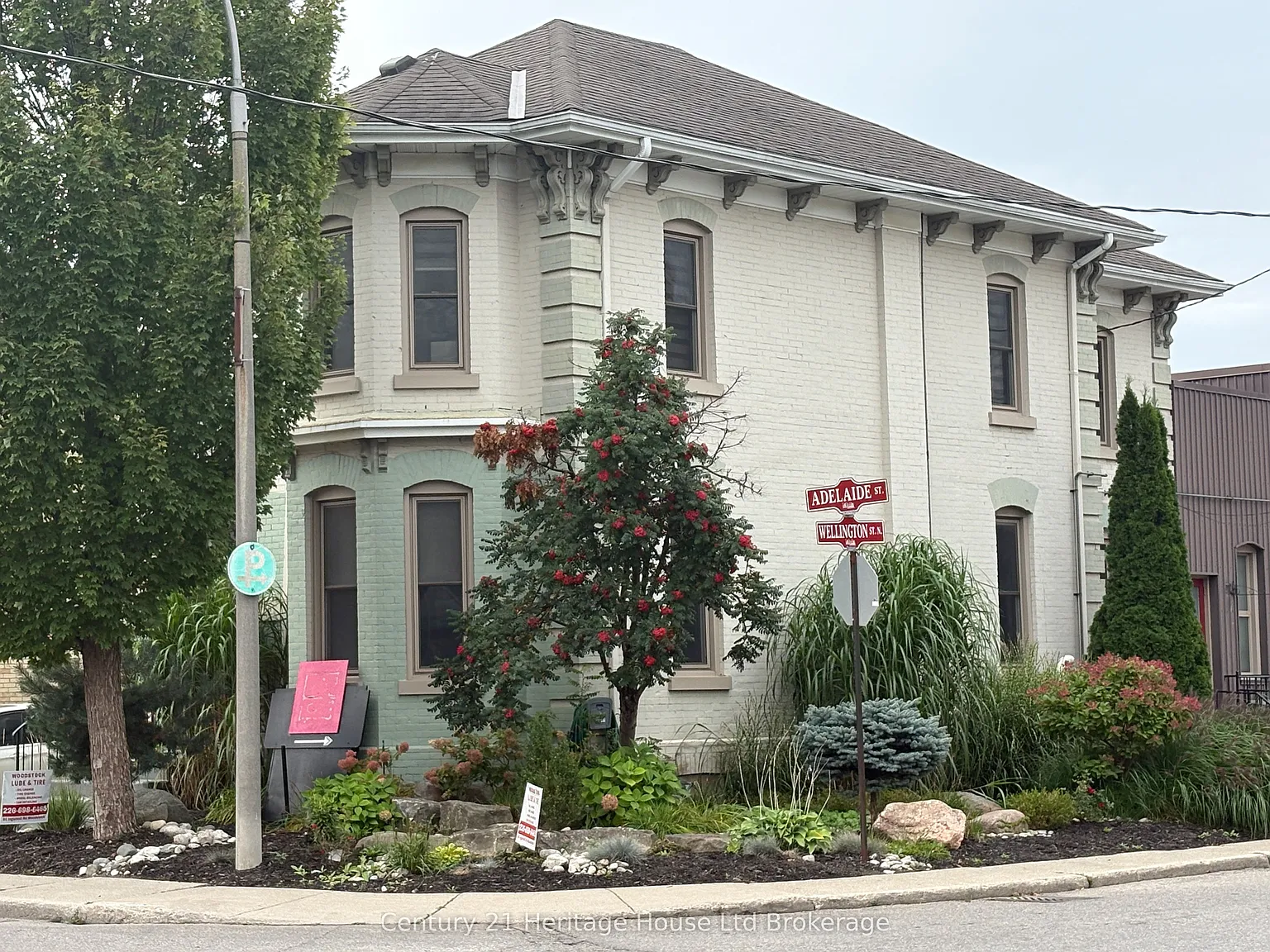 Studio, $1,900 — Photo 2