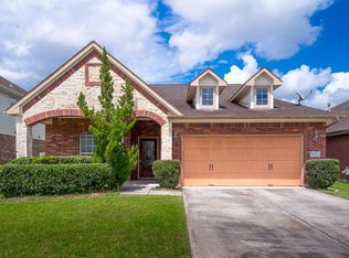 4051 Bentwood Dr, Dickinson, TX 77539