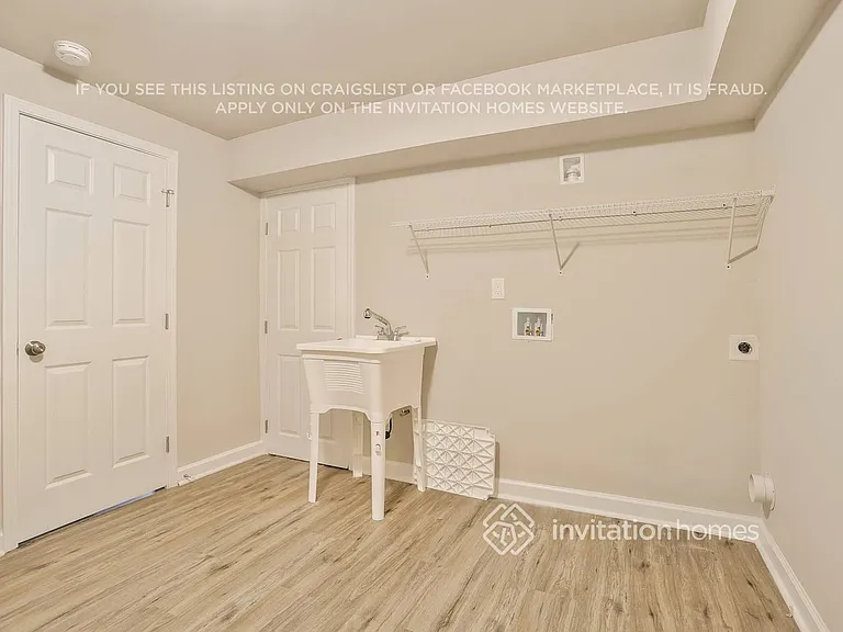 2621 Windridge Dr — Photo 24