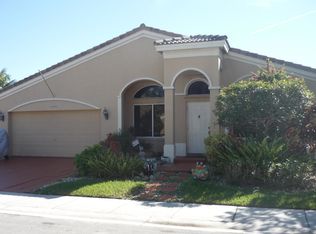 10742 SW 14th Pl, Davie, FL 33324