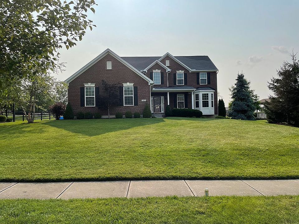 1st image of 5813 Hemlock Ct