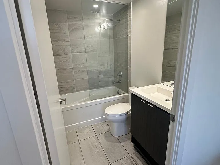 55 Cooper St #3111 — Photo 8