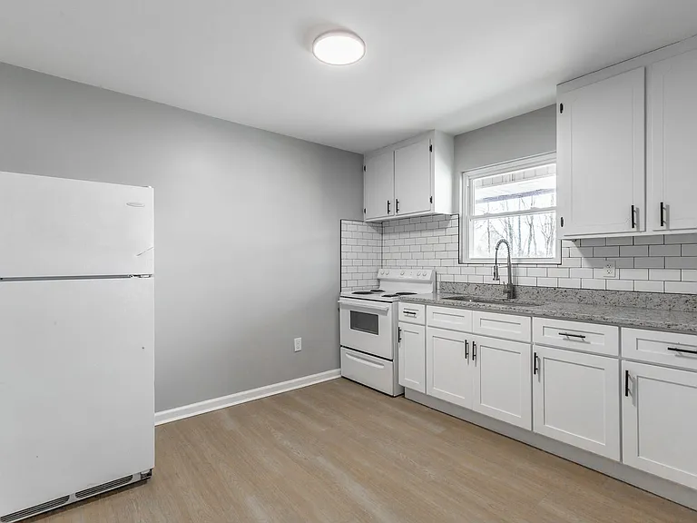 3140 Spring Place Road Southeast — Photo 5