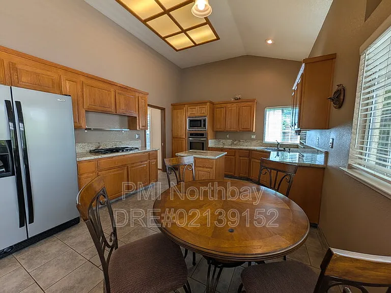 3275 Formby Ln — Photo 8
