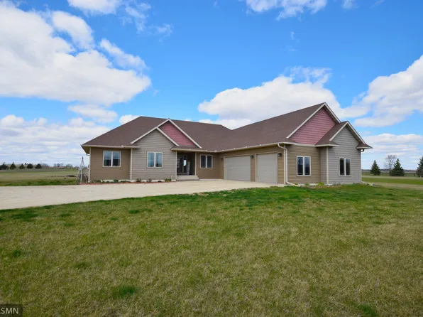 30061 Ashby Ct, Northfield, MN 55057