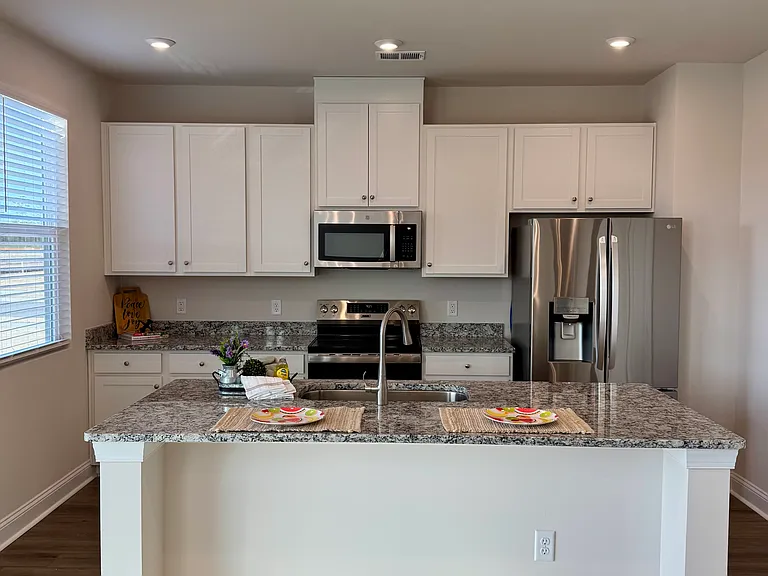 7430 Linda Vista Ln — Photo 15