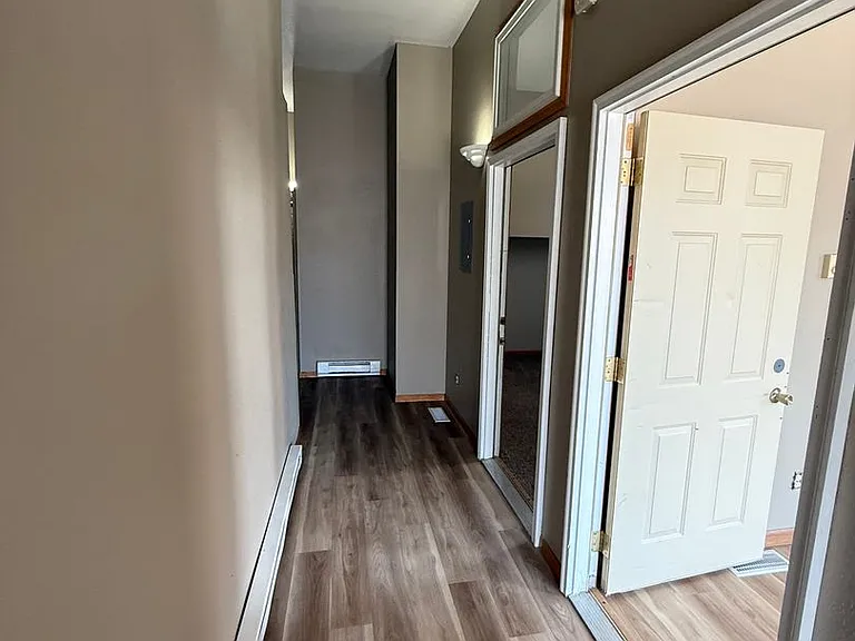 117 E Cherry St — Photo 5