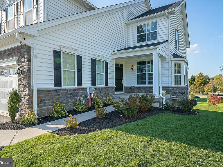 3701 Parris Blvd — Photo 4