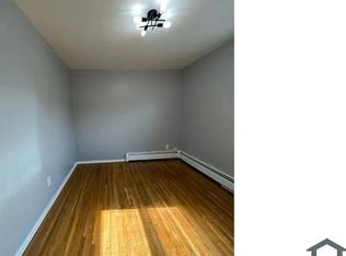 20109 Linden Blvd #1R, Saint Albans, NY 11412