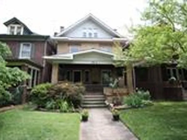 1027 10th Ave, Huntington, WV 25701