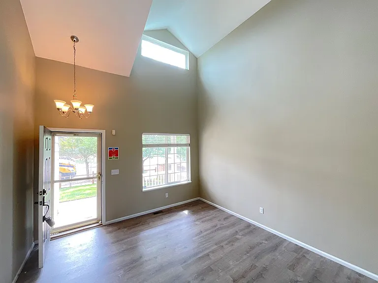 7168 Prairie Wind Dr — Photo 12