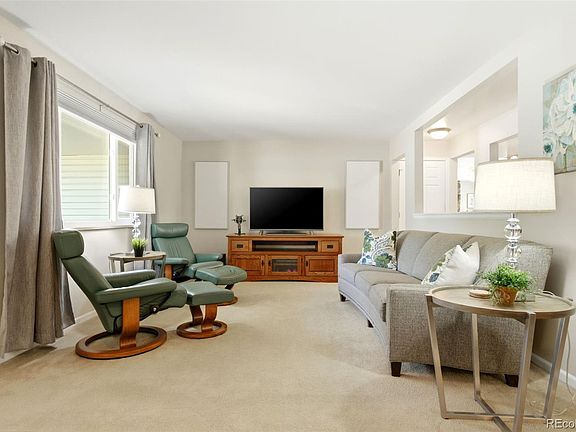 4th image of 7053 Taft Street