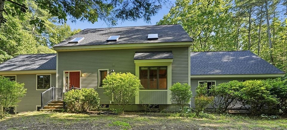 1st image of 470 Montague Rd