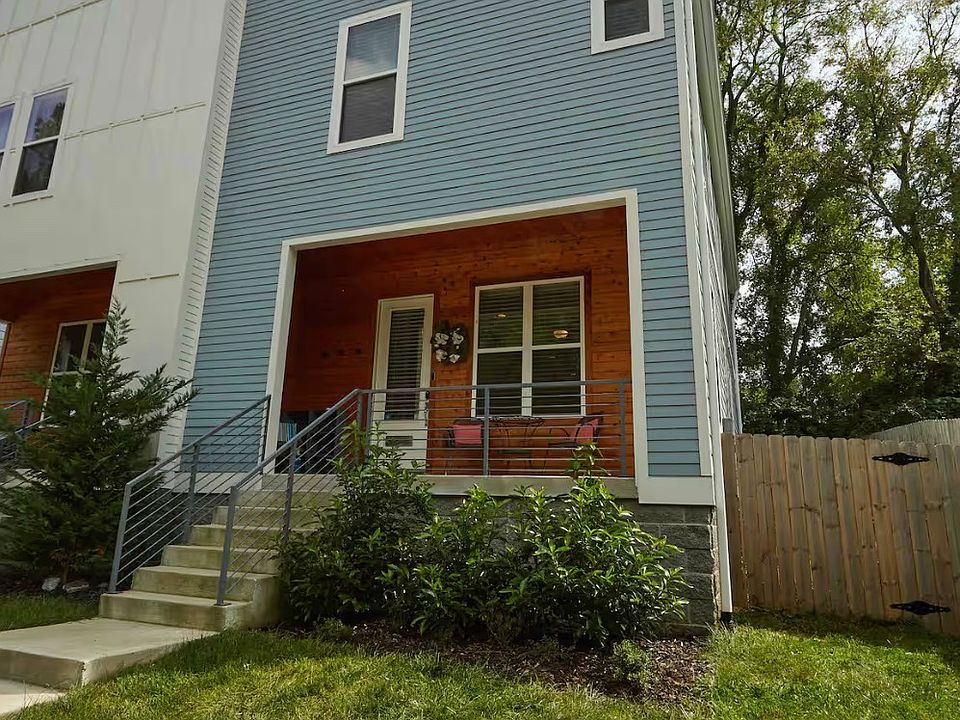 1st image of 126 Kingston St #A