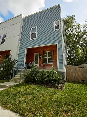 126 Kingston St #A Photo 1