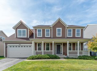 221 Loradale Rd, Oswego, IL 60543