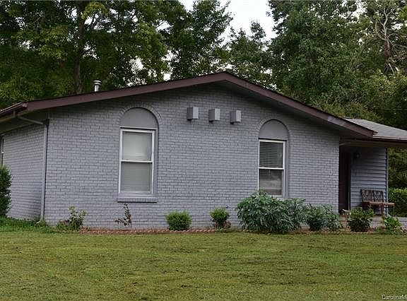 2nd image of 839 Vickery Dr