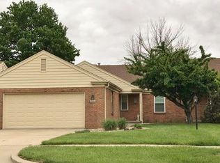 1410 Old Farm Rd, Champaign, IL 61821