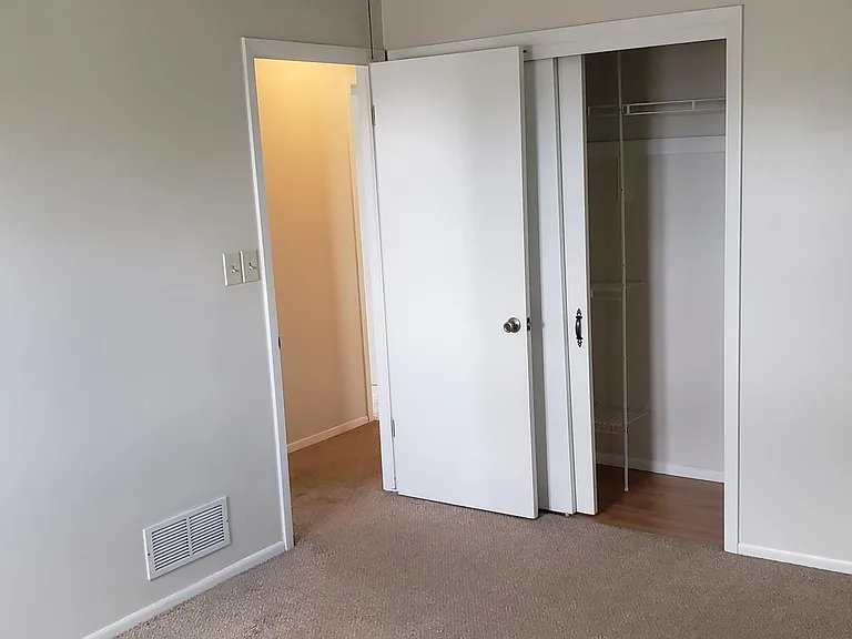 4272 W Alvina Ave #1 — Photo 20