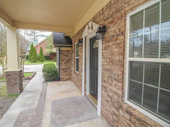 4th image of 2966 Glenn Hills Dr