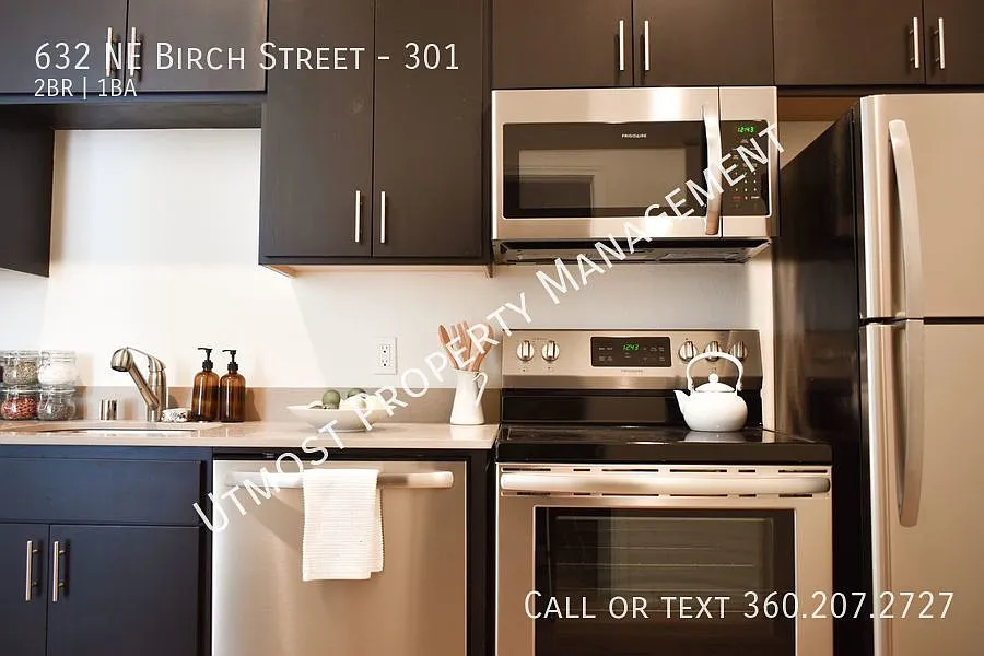 Downtown Camas - Newer Two Bedroom — Photo 4