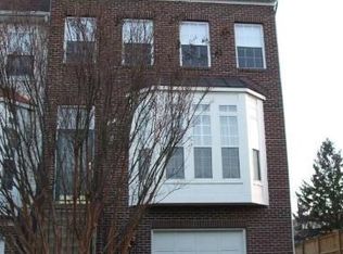 6237 Frosty Winter Ct, Centreville, VA 20120