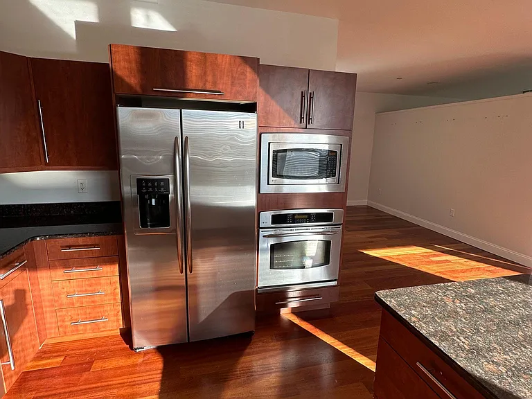 10 Ocean Ave #101 — Photo 20