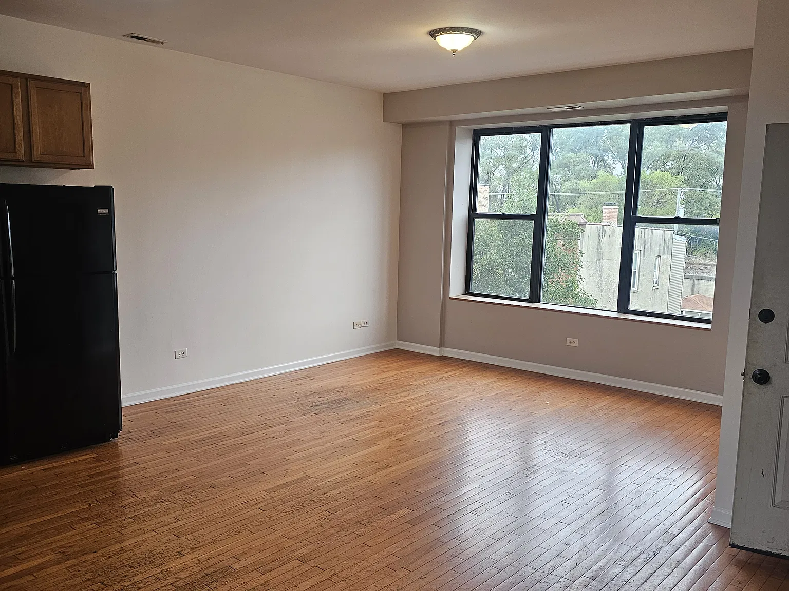 2 bed, $1,850 — Photo 2
