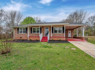 813 Hellams St, Fountain Inn, SC 29644