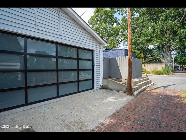1300 Bellwood Ave — Photo 4
