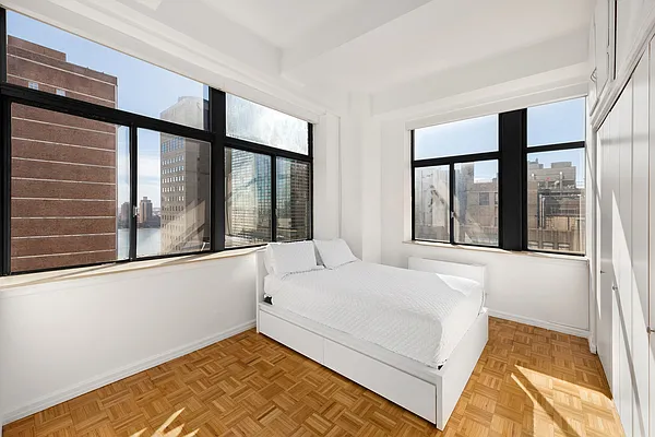 Sold by SERHANT. | media 8