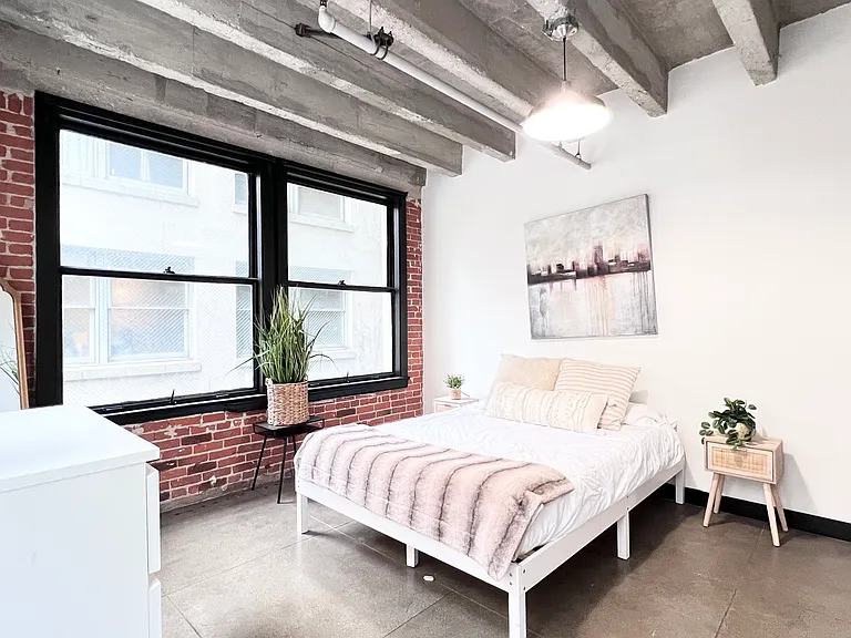 Spring Tower Lofts — Photo 7