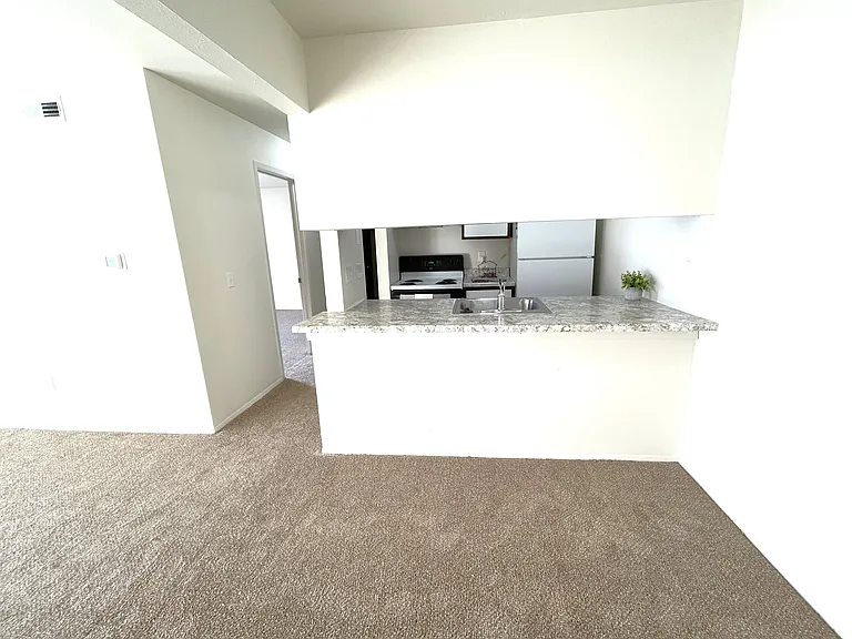 Perry Place Apartments — Photo 29