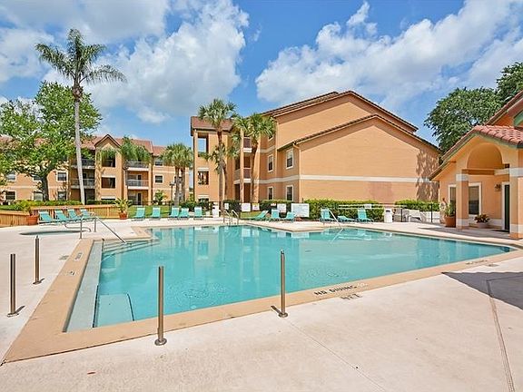 5th image of 3034 Parkway Blvd APT 307