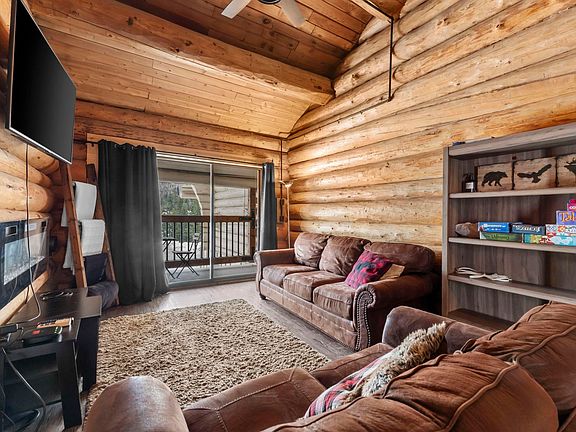 4th image of 20649 Edelweiss Dr #6