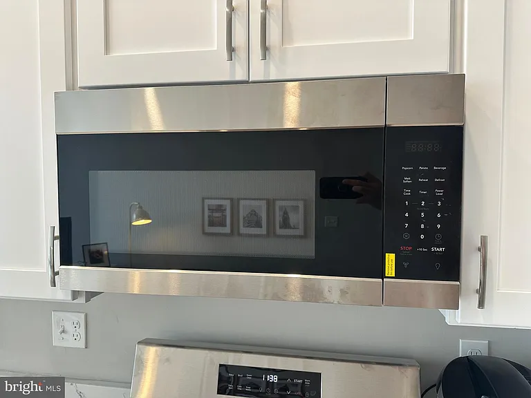 100 W Lexington St #204 — Photo 17
