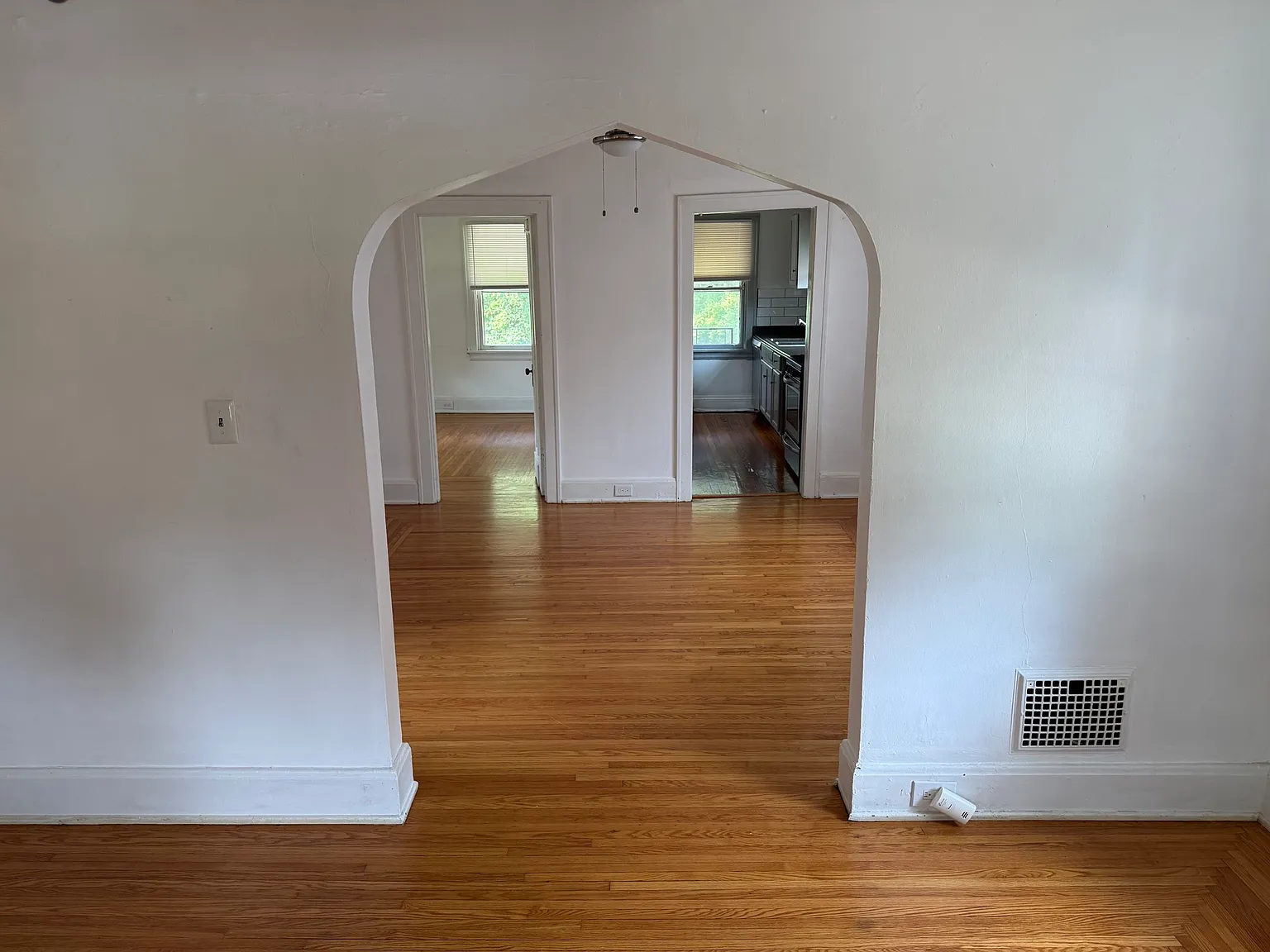 1 bed, 800 sqft, $1,250 — Photo 4
