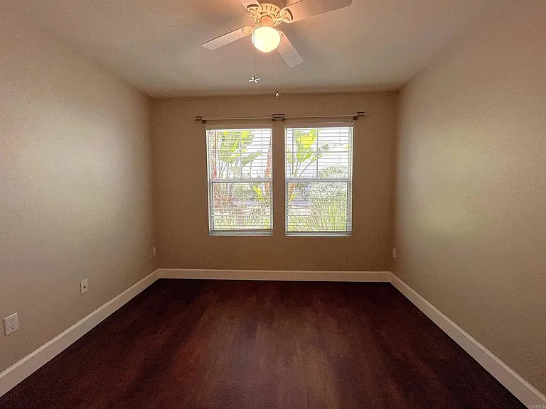 820 Harbor Cliff Way #260 — Photo 21