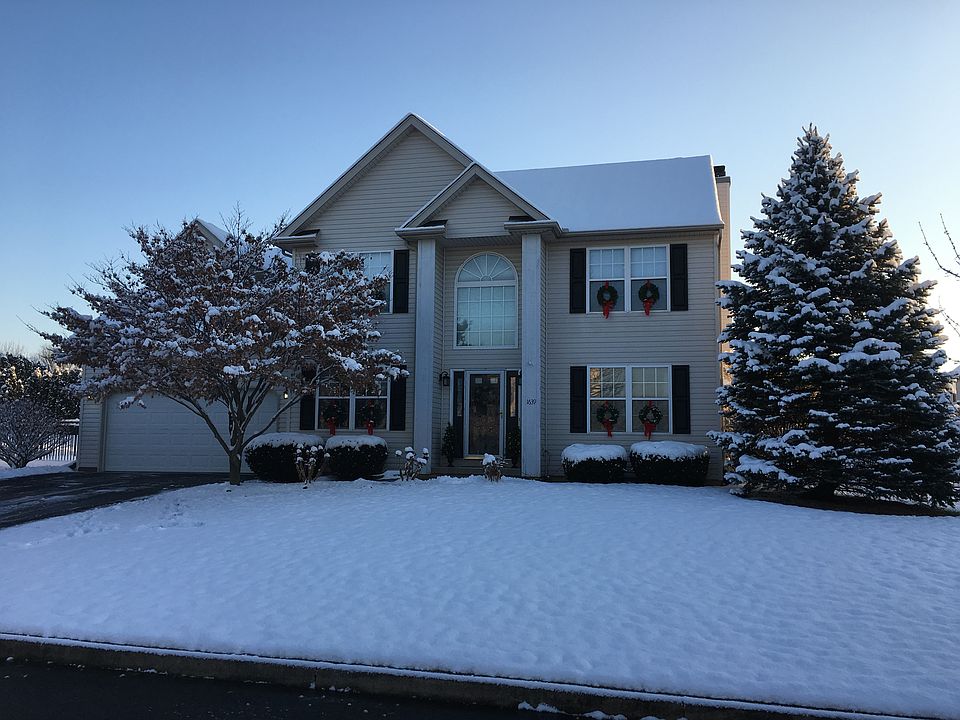 1st image of 1639 Fox Hollow Ln