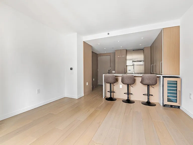 111 W 56th St #39G — Photo 5