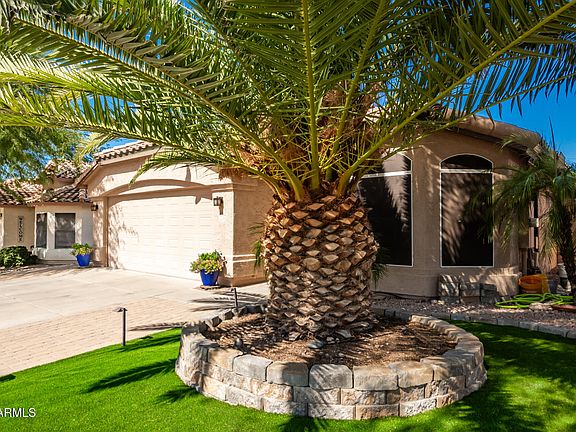 4th image of 2234 E DONALD Drive