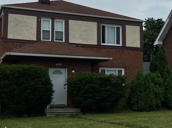 18606 Lake Shore Blvd, Cleveland, OH
