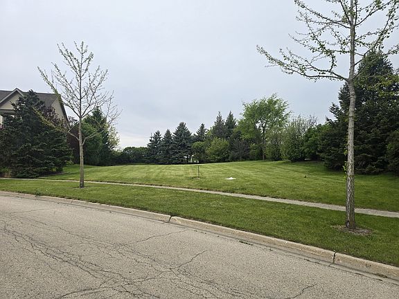 5th image of 3250 Covington Ln #26