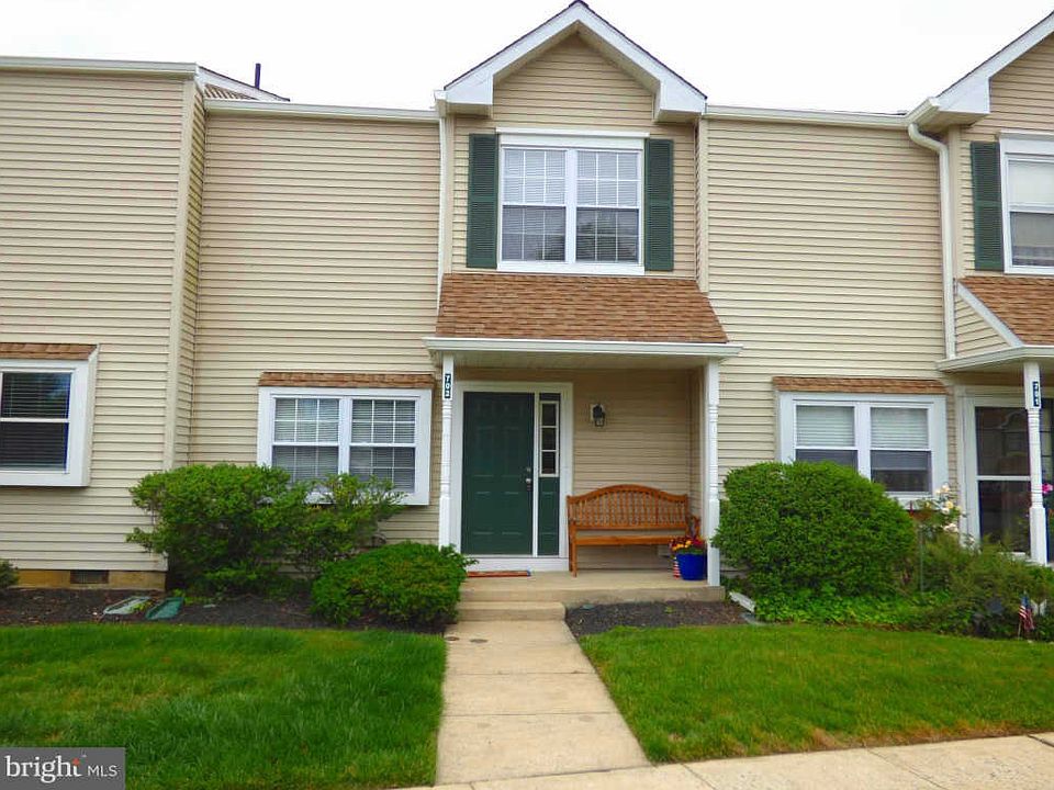 1st image of 702 Stillhouse Ln