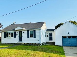 231 Seneca Ave, Pawtucket, RI 02860