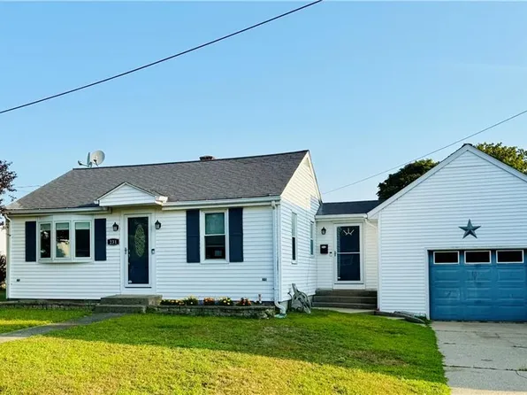 231 Seneca Ave, Pawtucket, RI 02860