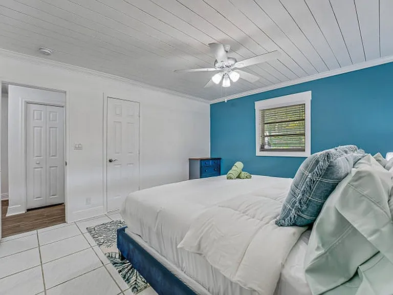 532 N Palmway — Photo 12