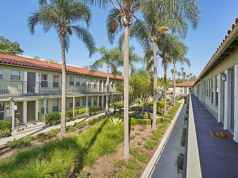 Ladera Apartments — Photo 23