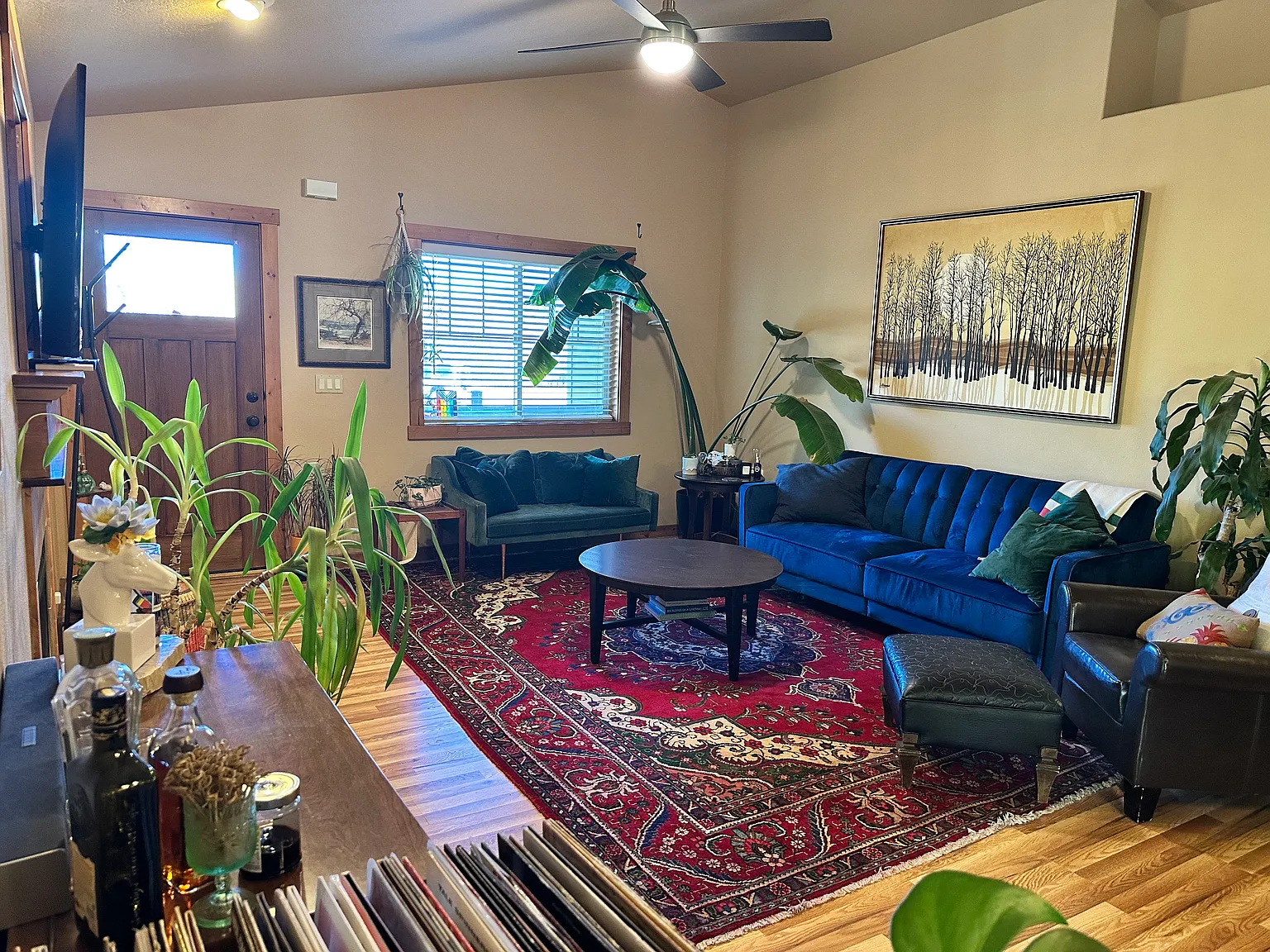 3 bed, 1242 sqft, $3,200 — Photo 4