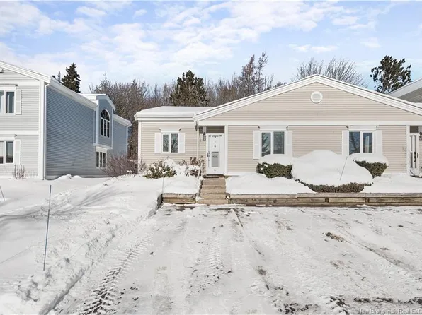 50 McAuley Dr #6, Moncton, NB E1A 6R2